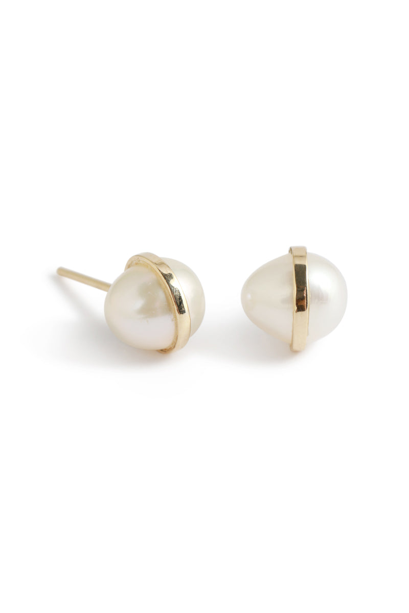 Bezel Wrapped Pearl Stud Earrings gold Earrings 756A1404