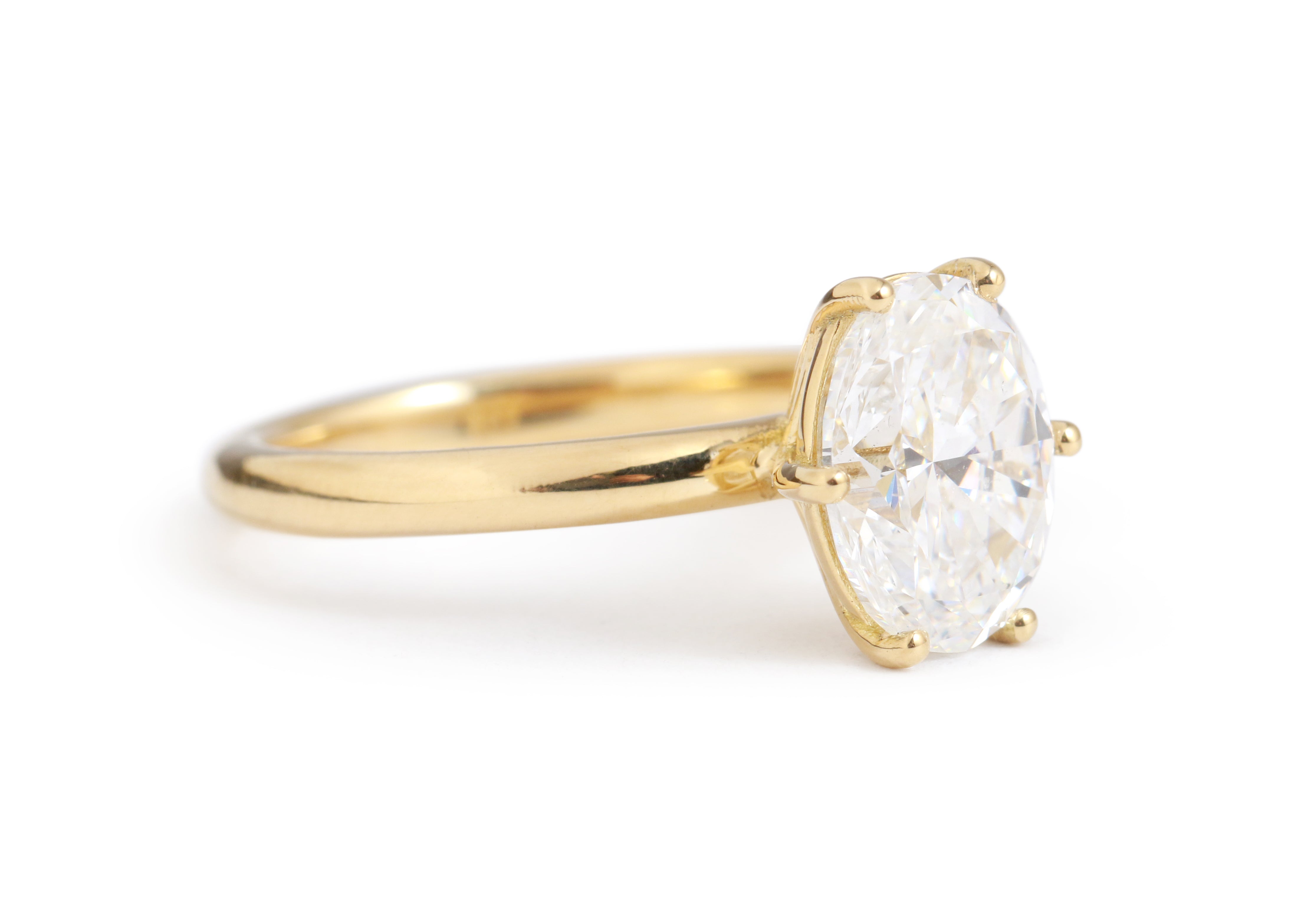 Shooting Star Oval Diamond Ring 756A2687