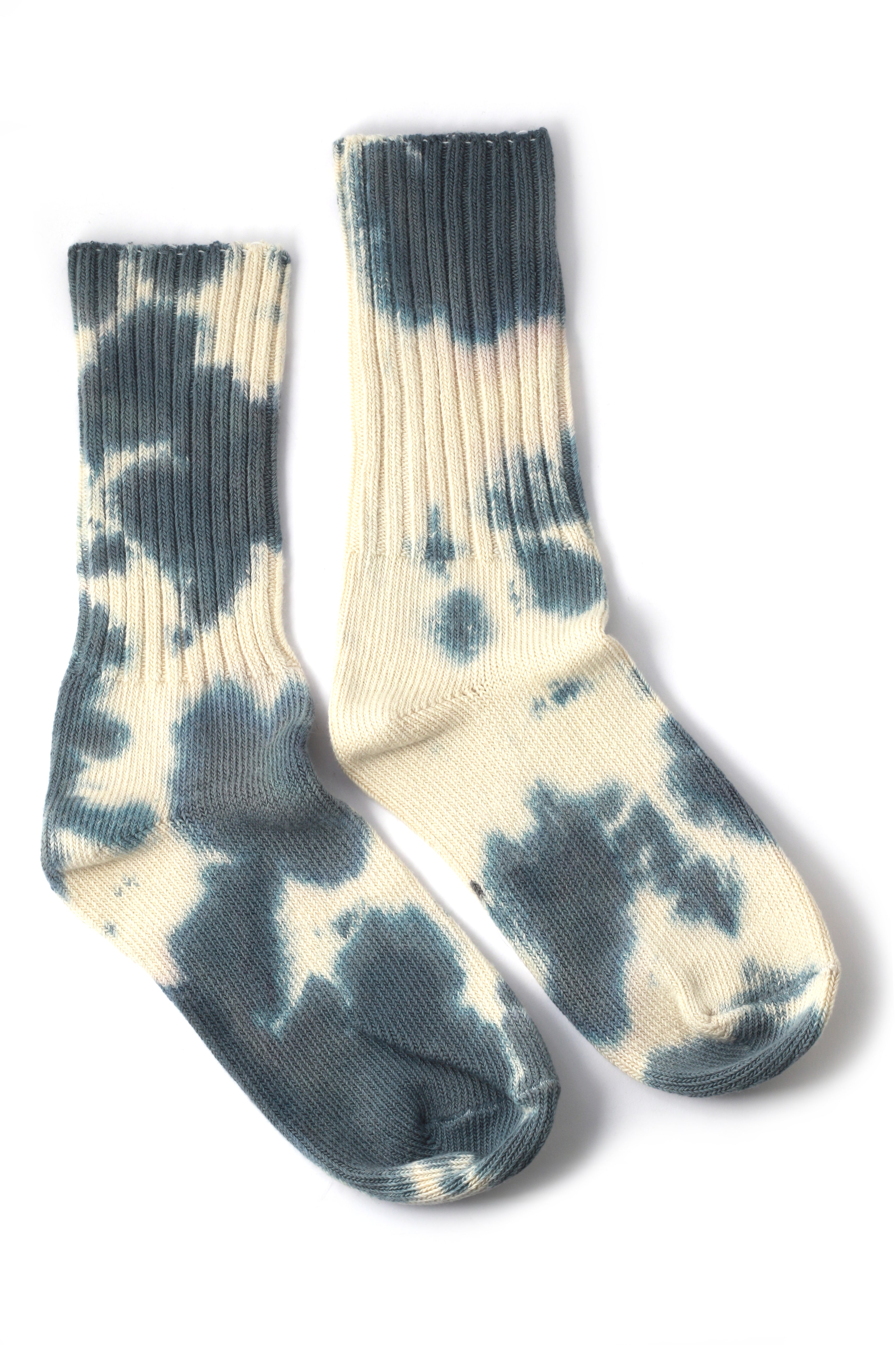 Off White/Graphite Tie Dye Socks by Escuyer Accessories 756A5413