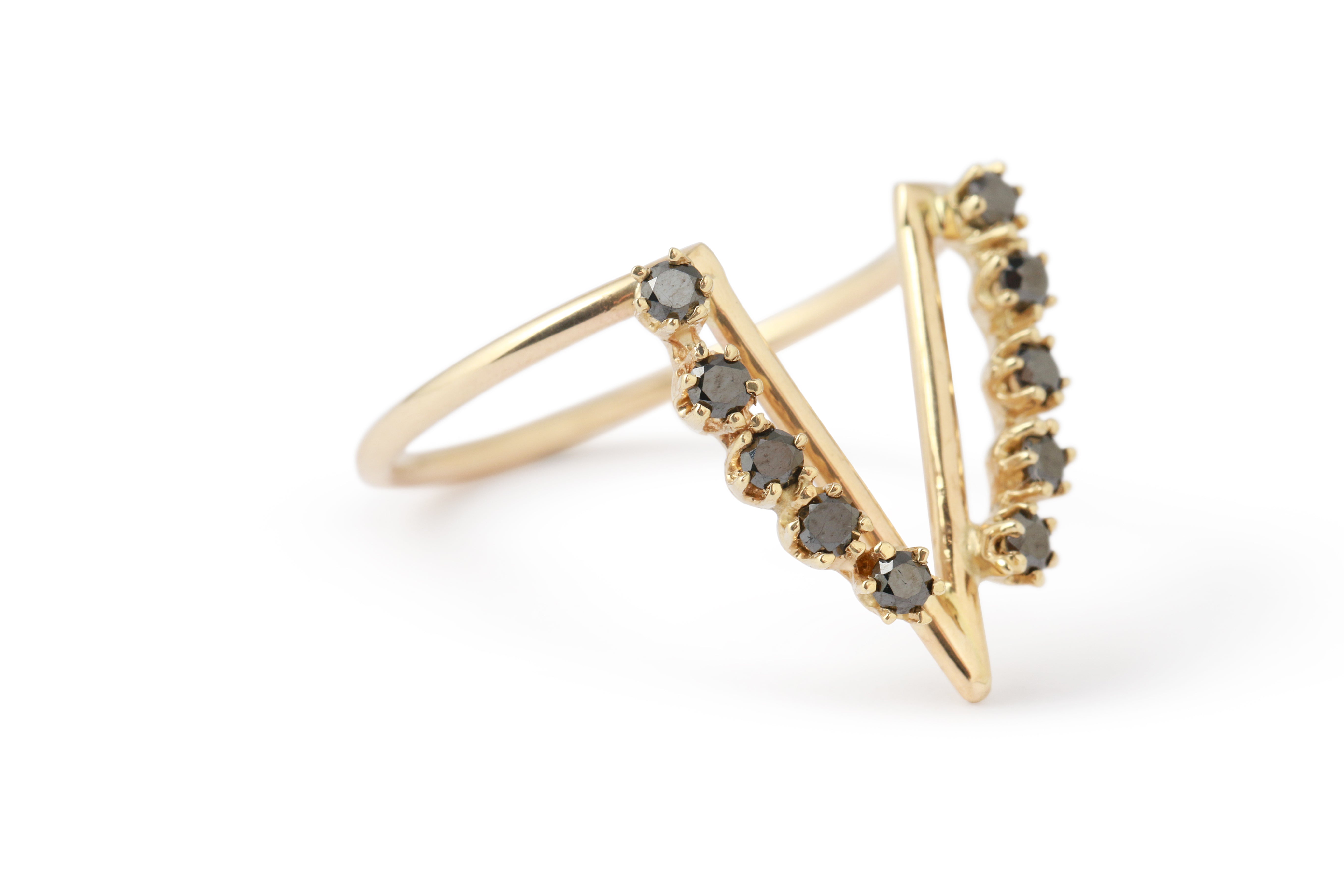 The Majesty Black Diamond Gold Ring by Labulgara 756A6150