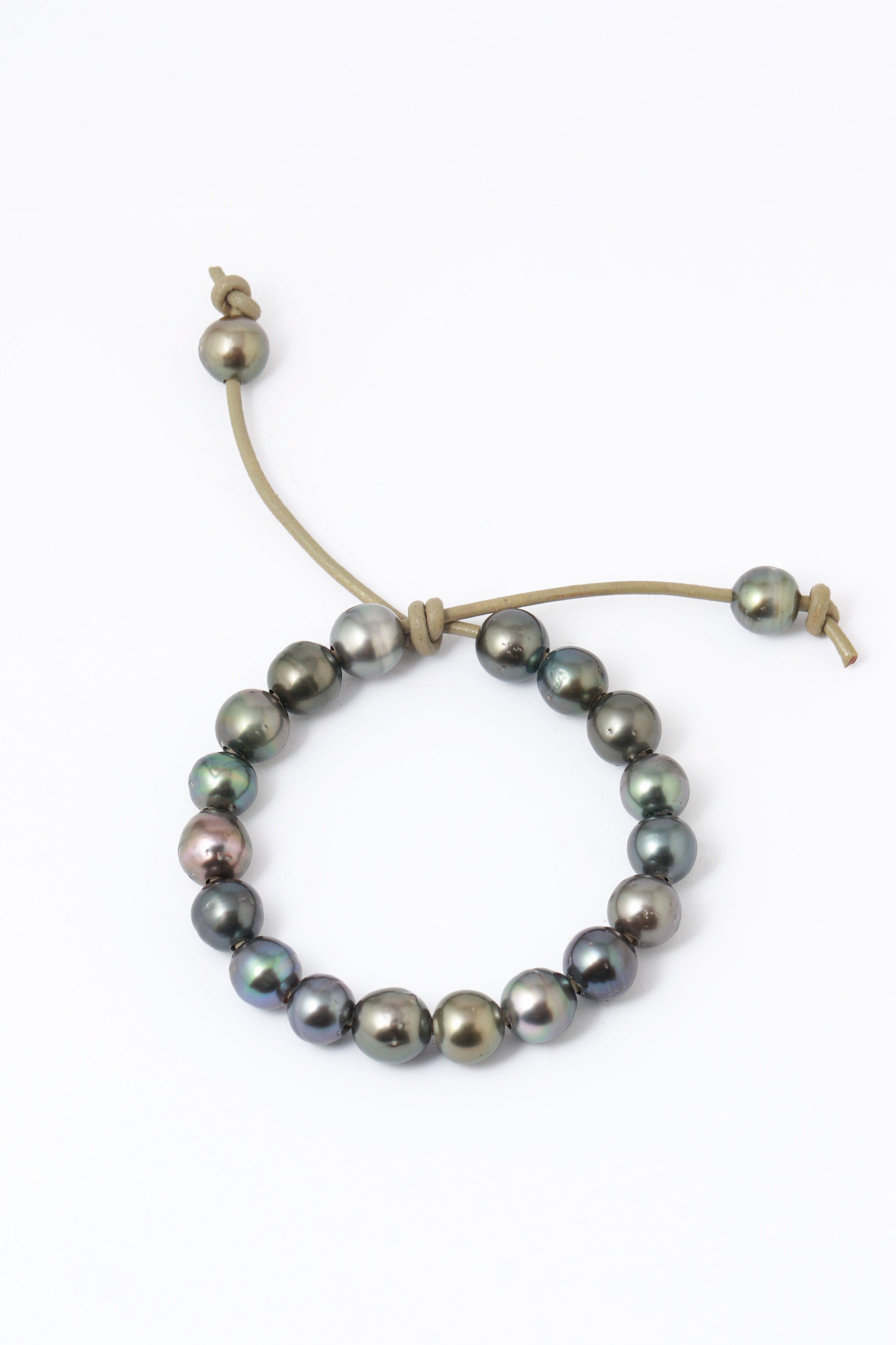 Black Tahitian Pearl Cord Bracelet Taupe Bracelets 756A7458