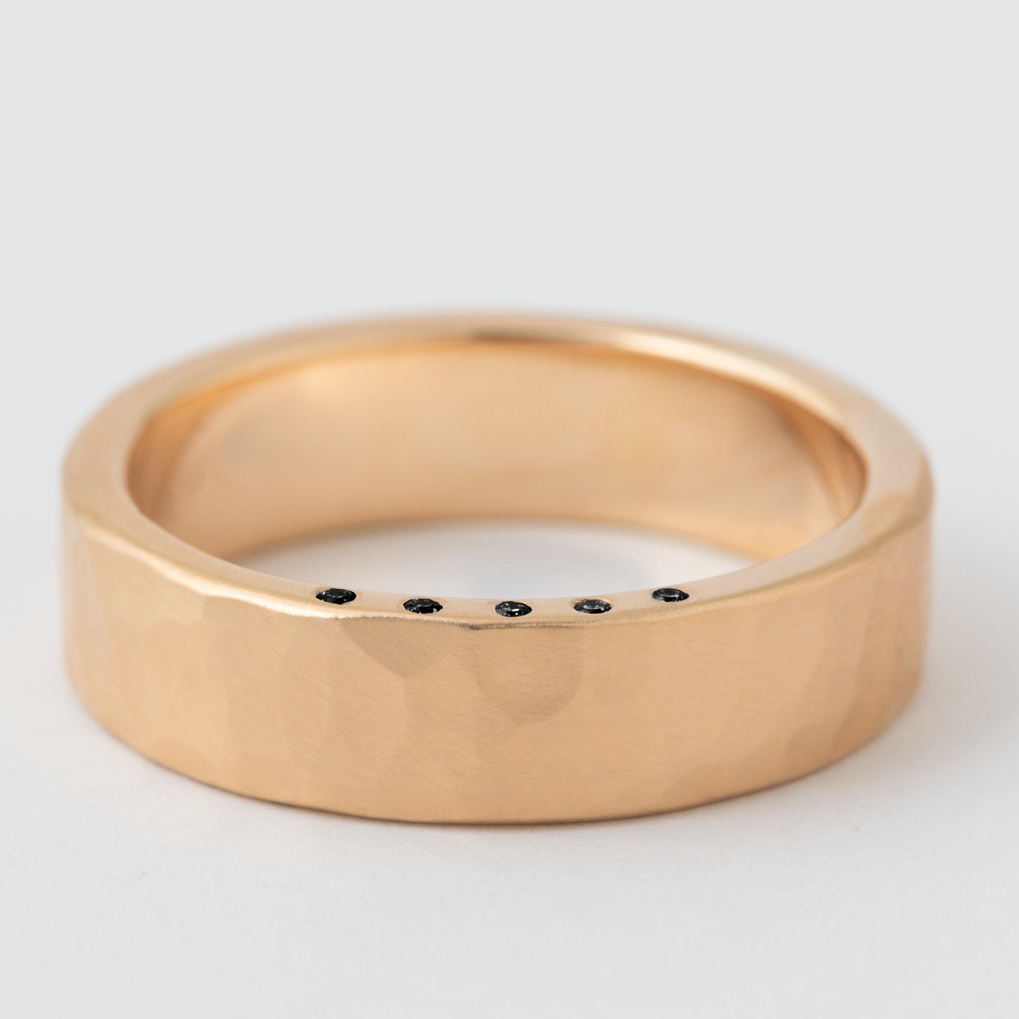 6mm Thick Black Diamond Edge Band - 18k Rose Gold Default Title HIDDEN 94325a87be1d85ed6e58129b82784debe42690ece302bee2dfd2cba2ab6f4272