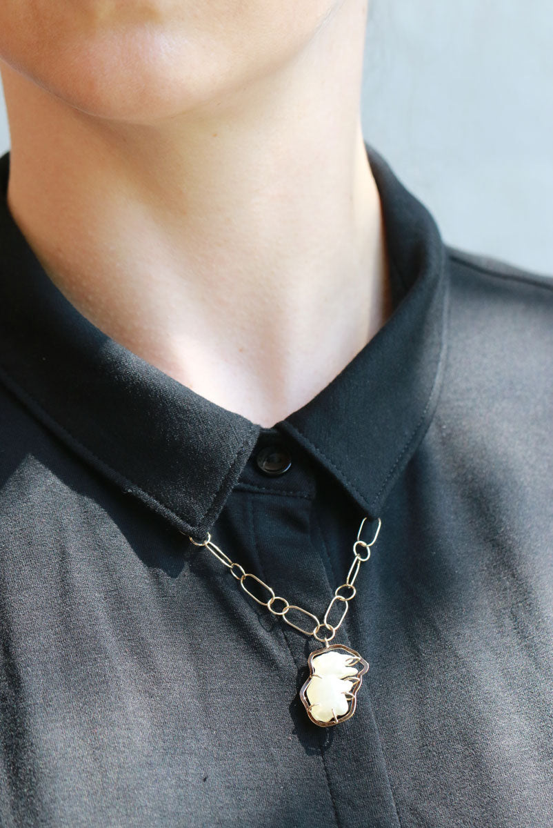 American natural pearl prong halo necklace Necklaces ofk4300-onmod