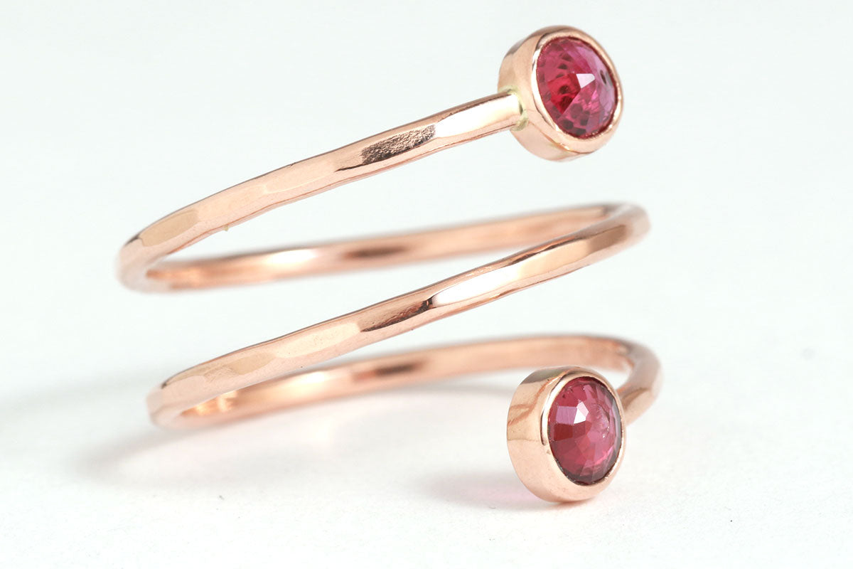 Rosecut Ruby Double spiral ring