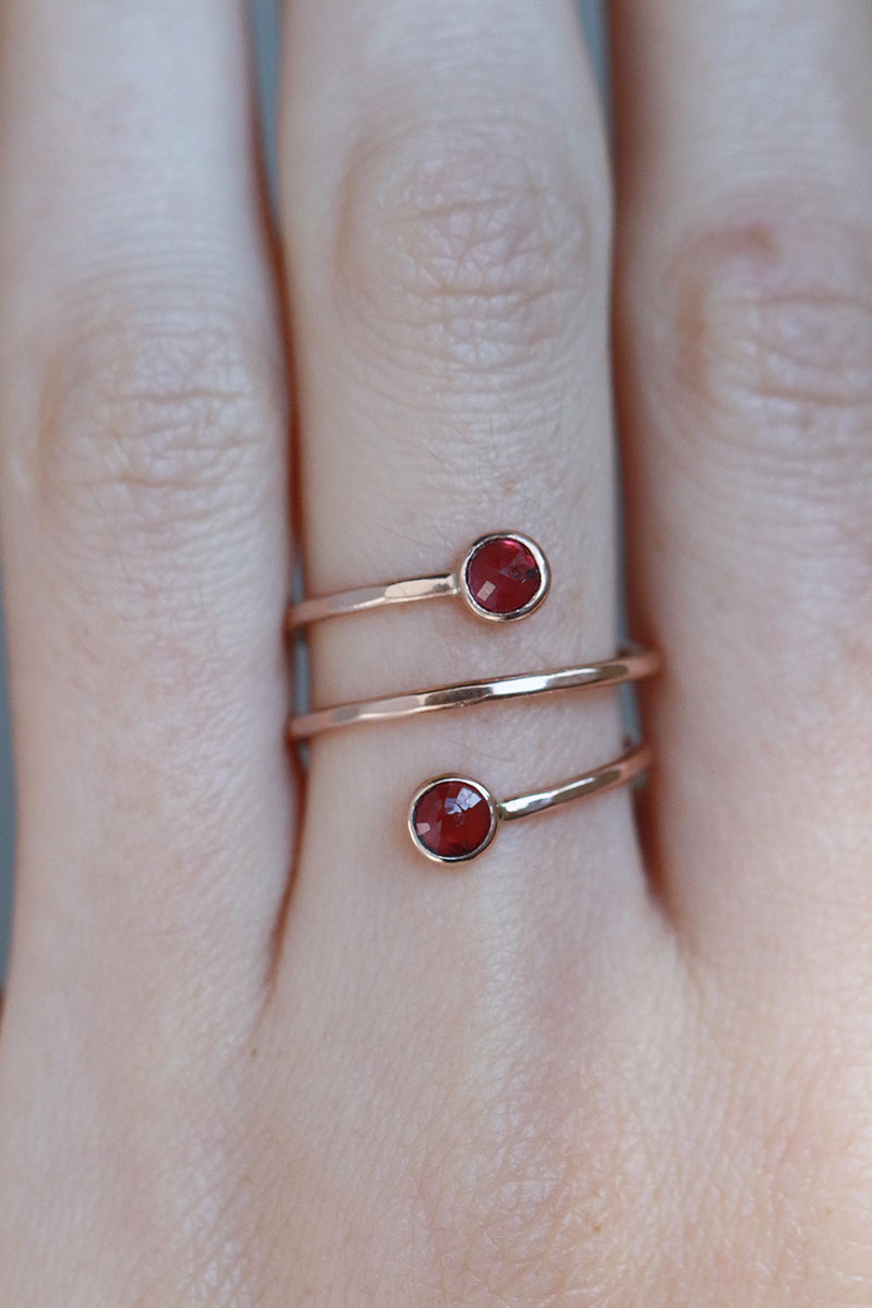 Rosecut Ruby Double spiral ring