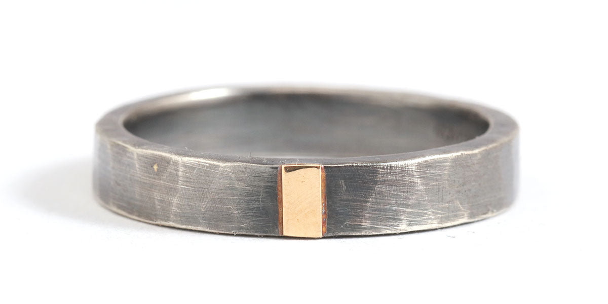 Oxidized Silver 4mm Band with Gold Stripe Accent Unisex Rings r661mg1